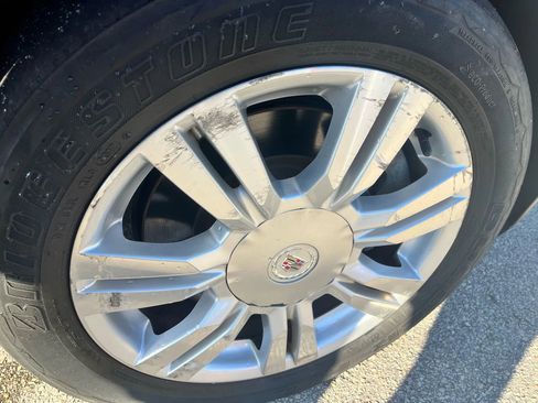 Used 2014 Cadillac SRX Luxury w/ Driver Awareness Package image 35