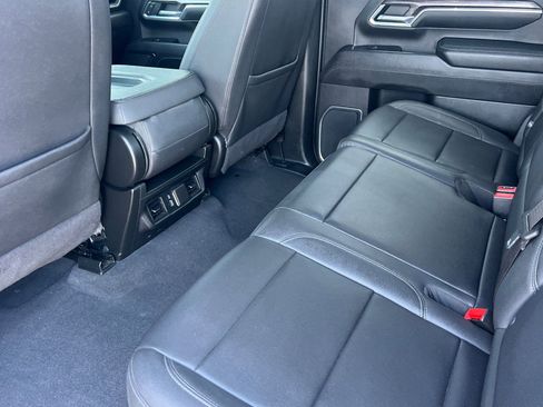 Used 2024 Chevrolet Silverado 2500 LTZ AWD/4WD image 12