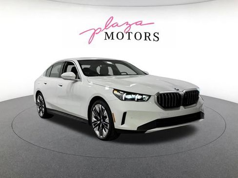 New 2026 BMW 530i xDrive w/ Premium Package AWD/4WD image 7