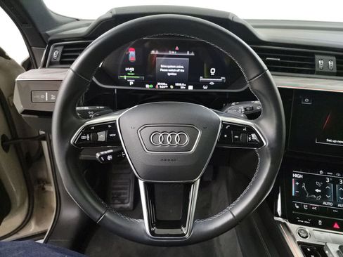Used 2022 Audi e-tron Chronos w/ Chronos Package AWD/4WD image 10