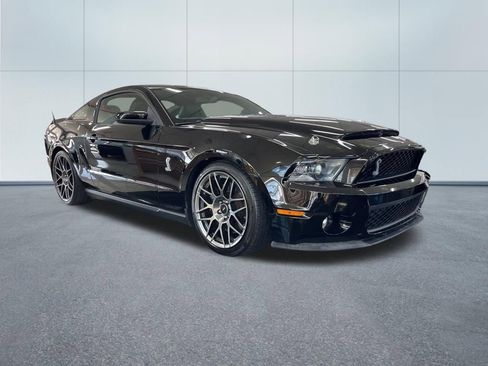 Used 2012 Ford Mustang Shelby GT500 w/ SVT Performance Pkg image 2