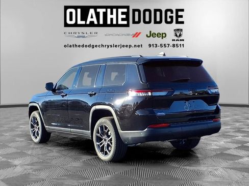 New 2025 Jeep Grand Cherokee L Limited image 3