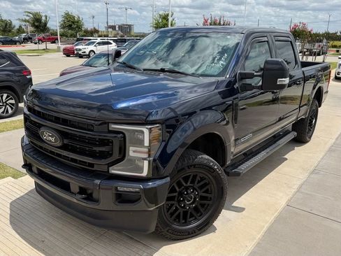 Used 2022 Ford F250 Lariat w/ Black Appearance Package AWD/4WD image 4