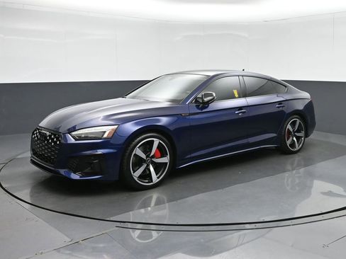 Used 2022 Audi A5 2.0T Premium Plus image 3