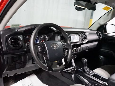 Used 2018 Toyota Tacoma SR RWD image 11