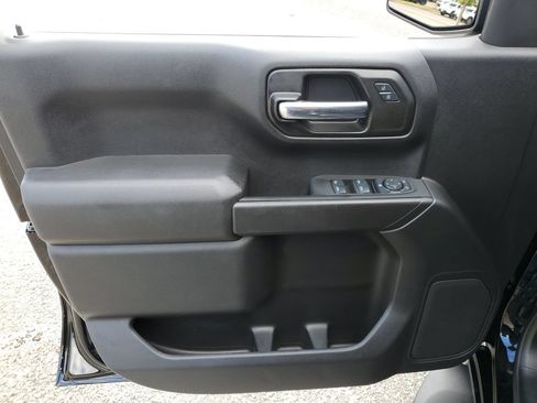 Used 2025 Chevrolet Silverado 1500 Custom AWD/4WD image 15