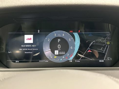 Used 2026 Land Rover Range Rover Velar S AWD/4WD image 14