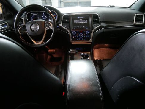 Used 2015 Jeep Grand Cherokee Overland w/ Advanced Technology Group image 21