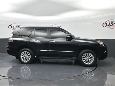 Used 2016 Lexus GX 460 image 6