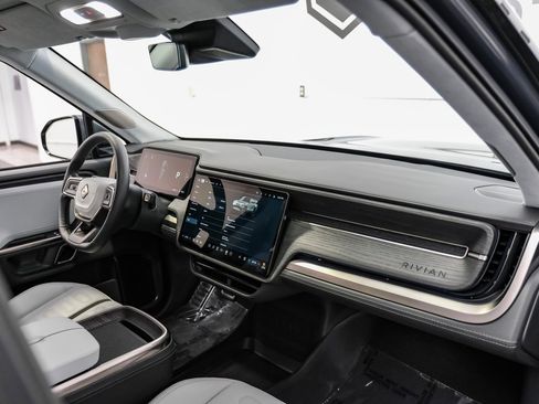 Used 2023 Rivian R1S Adventure image 12