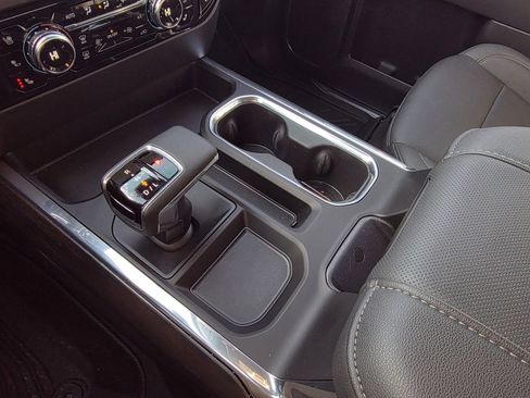 Used 2025 GMC Sierra 1500 SLT w/ SLT Premium Package image 20