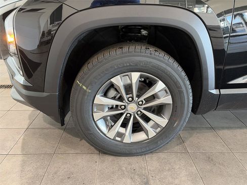 New 2026 Chevrolet Equinox LT w/ Convenience Package II FWD image 10