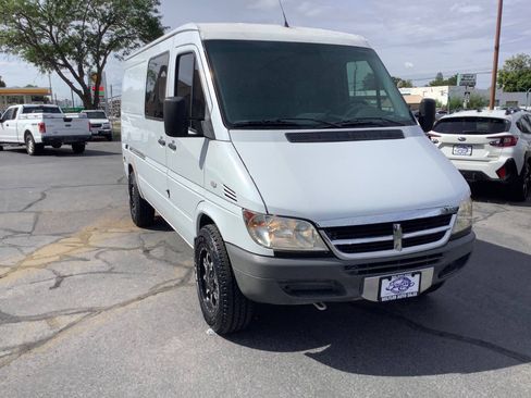 Used 2003 Dodge Sprinter 2500 RWD image 7
