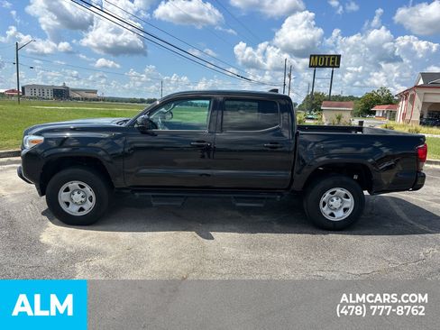Used 2023 Toyota Tacoma SR AWD/4WD image 9