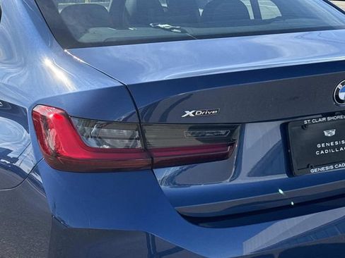Used 2023 BMW 330i xDrive Sedan w/ Premium Package AWD/4WD image 9
