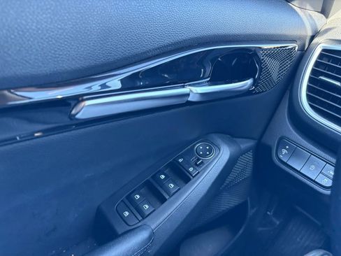 Used 2022 Kia Seltos S image 23