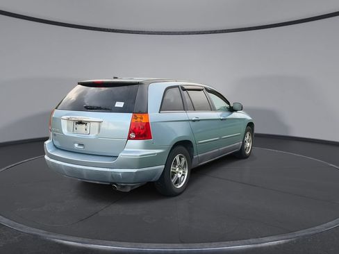 Used 2008 Chrysler Pacifica Touring FWD image 8