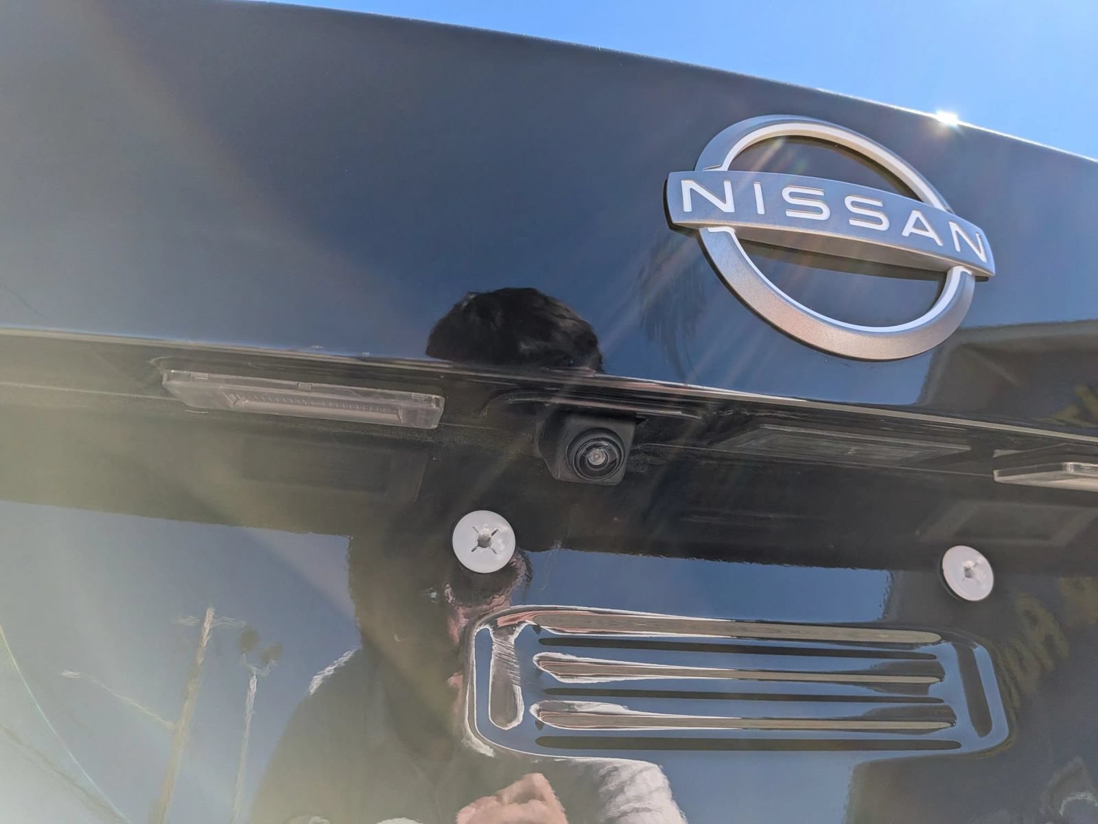 Used 2025 Nissan Sentra SV FWD image 15