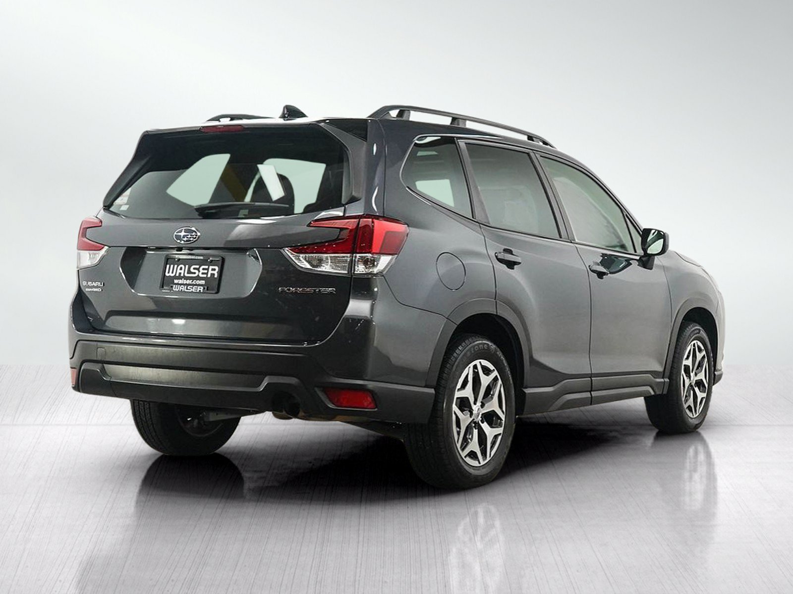 Used 2024 Subaru Forester Premium AWD/4WD image 6