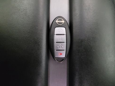 Used 2023 Nissan Murano SV image 32