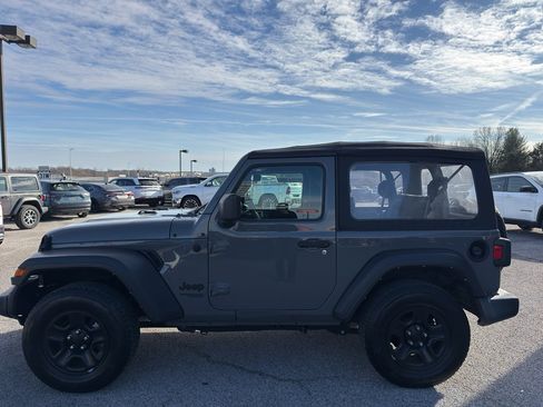Used 2021 Jeep Wrangler Sport image 8
