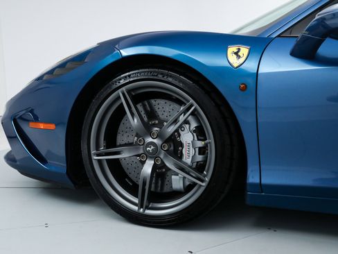 Certified 2015 Ferrari 458 Speciale Coupe image 17