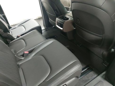 New 2026 Kia Carnival LXS image 11