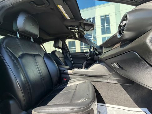 Used 2022 Alfa Romeo Giulia Ti image 23
