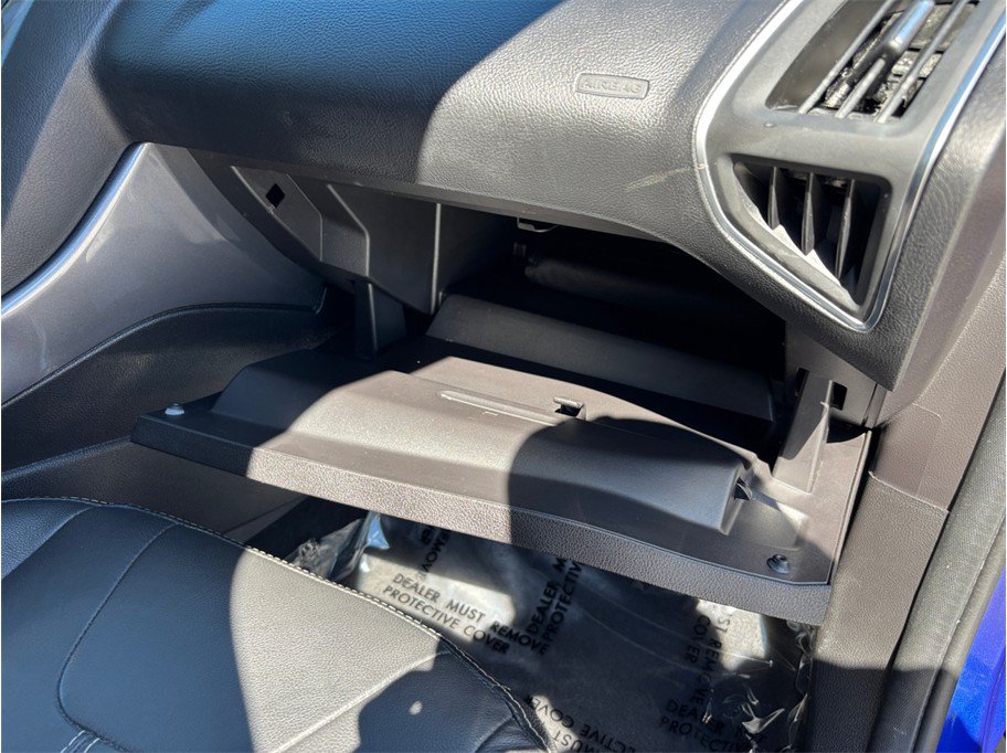 Used 2014 Ford Focus Titanium FWD image 38