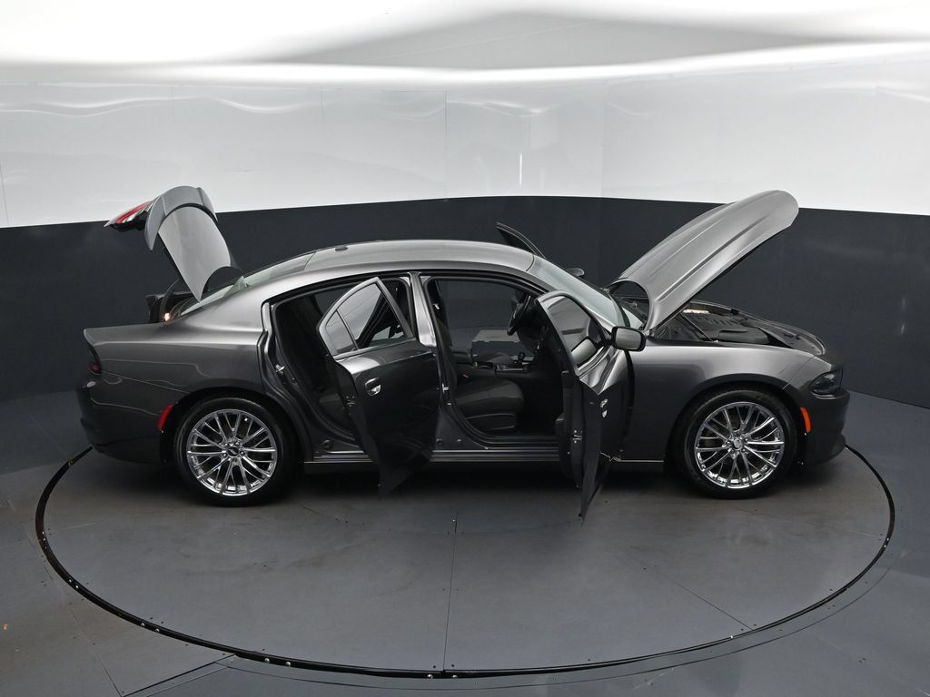 Used 2020 Dodge Charger SXT w/ Blacktop Package RWD image 50