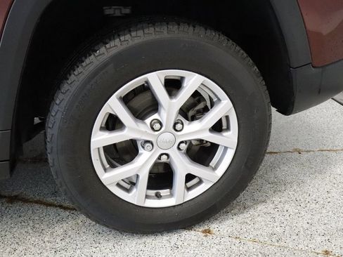 Used 2022 Jeep Grand Cherokee Limited AWD/4WD image 15