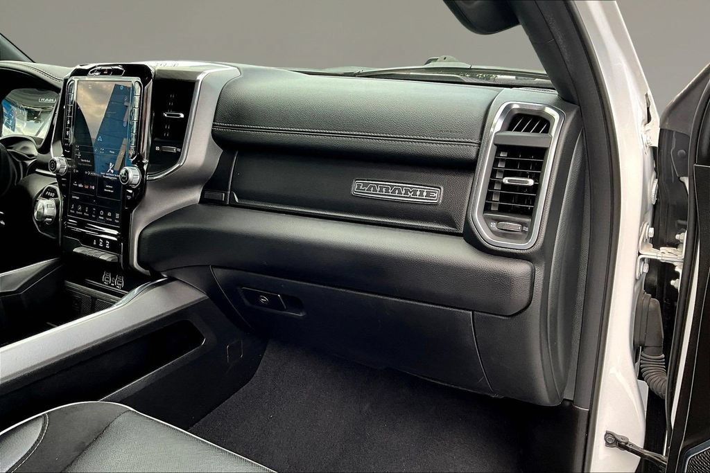 Used 2025 RAM 1500 Laramie AWD/4WD image 24