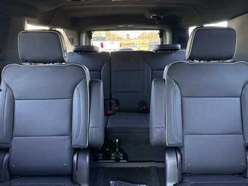 New 2026 GMC Yukon XL Elevation w/ LPO, Floor Liner Package image 18