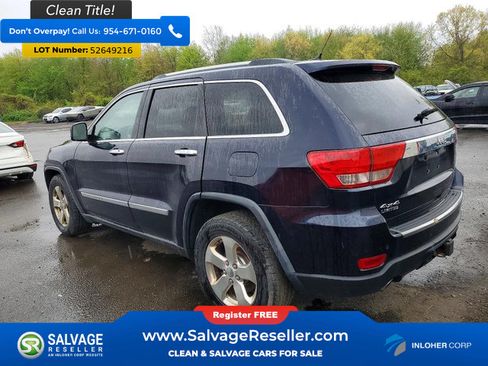 Used 2011 Jeep Grand Cherokee Limited w/ Trailer Tow Group IV AWD/4WD image 3