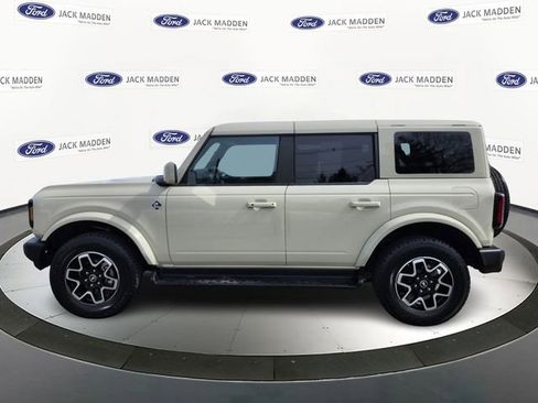 Certified 2025 Ford Bronco Outer Banks image 2