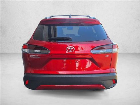 Used 2026 Toyota Corolla Cross LE image 6