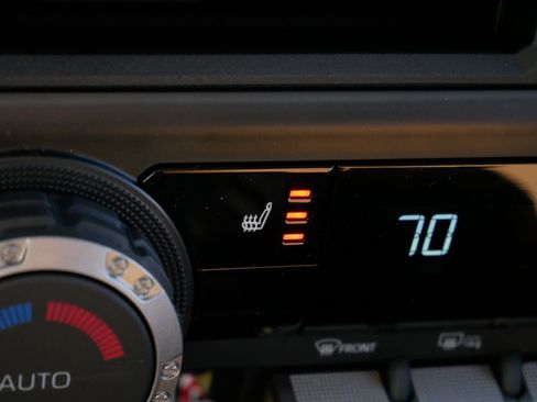 Certified 2025 Toyota 4Runner TRD Off-Road image 30