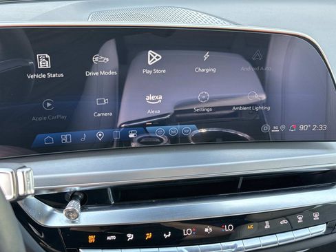 New 2025 Cadillac Lyriq Luxury image 26