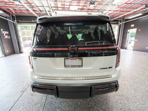 Used 2026 Nissan Armada PRO-4X AWD/4WD image 3