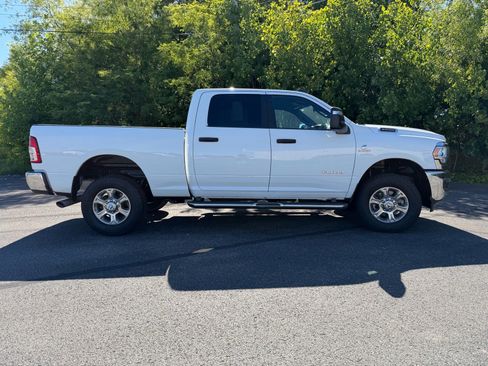 Used 2024 RAM 2500 Big Horn AWD/4WD image 20