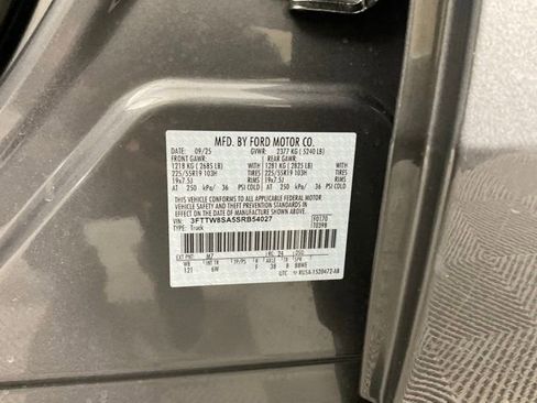 New 2025 Ford Maverick Lariat w/ Black Appearance Package image 26