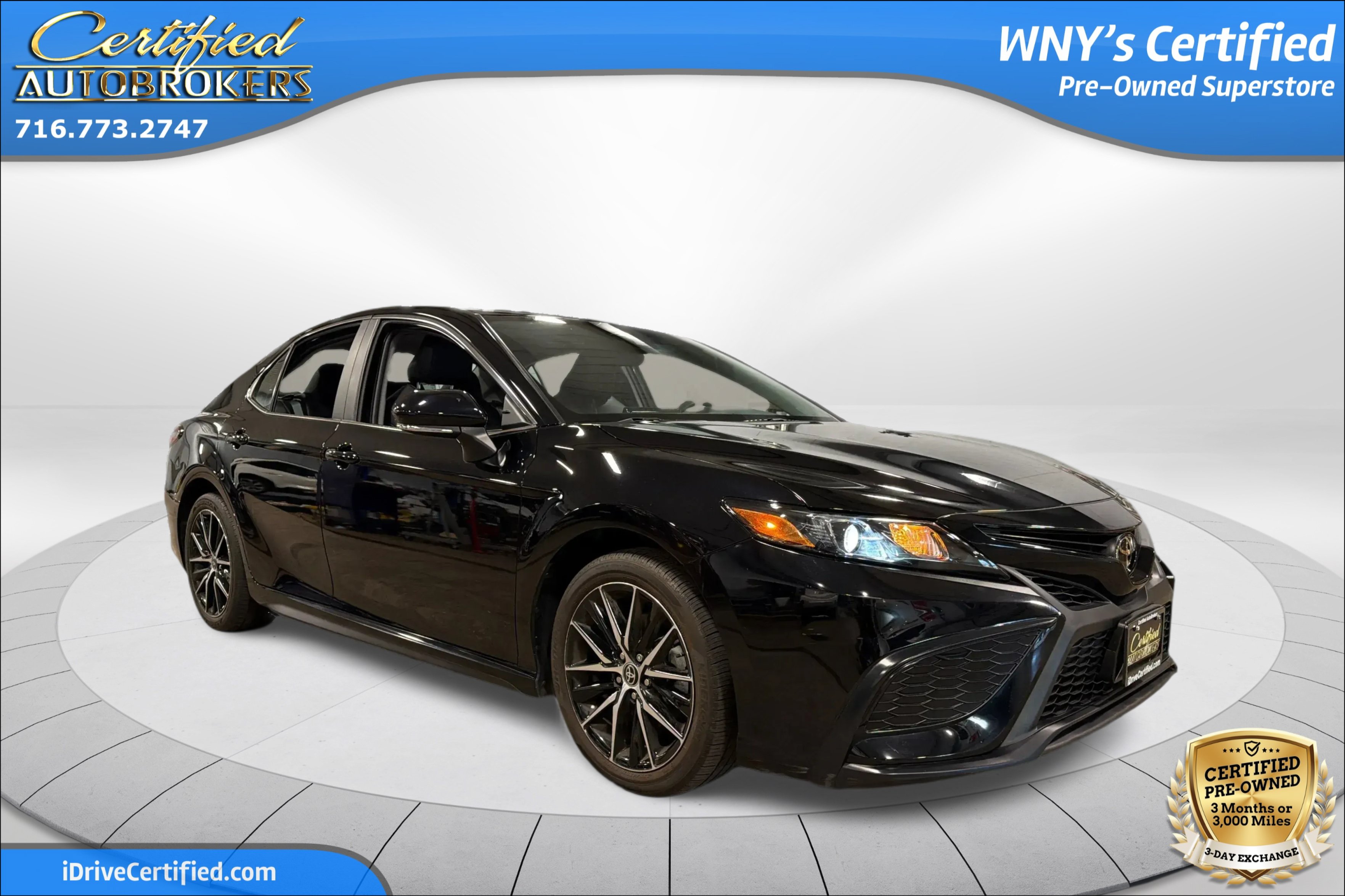 Used 2022 Toyota Camry SE AWD/4WD image 3