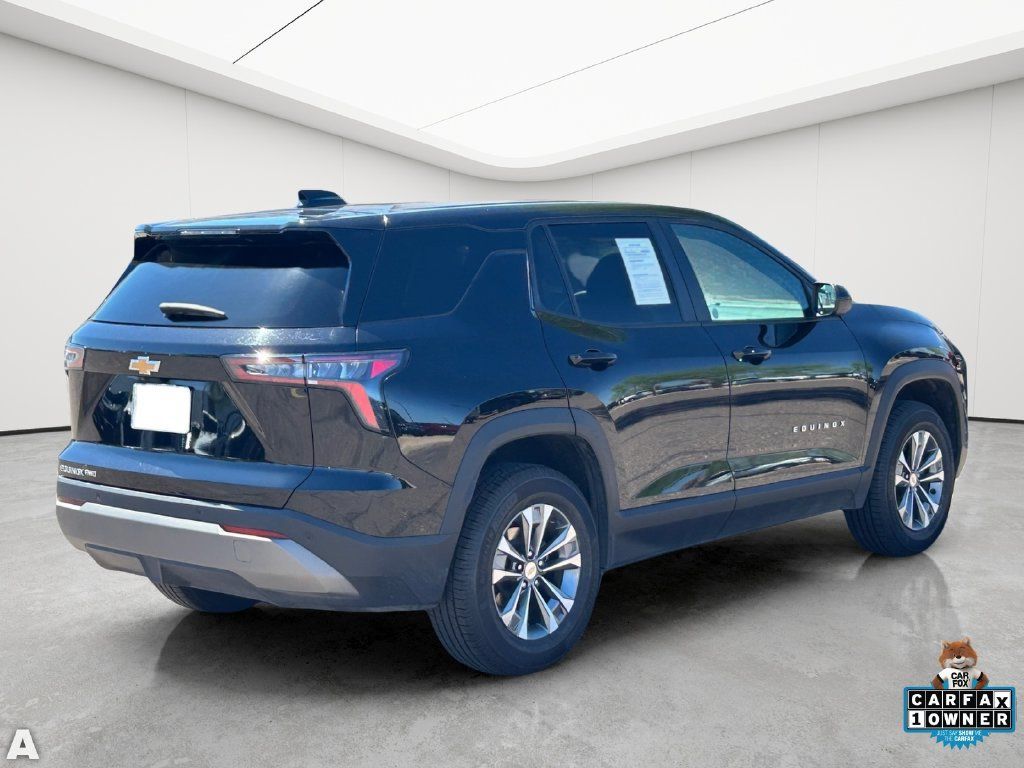 Used 2025 Chevrolet Equinox LT AWD/4WD image 5