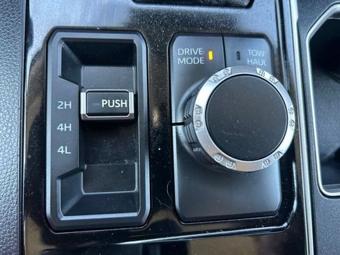 Used 2022 Toyota Tundra SR5 AWD/4WD image 16