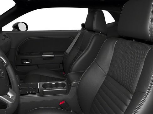 Used 2013 Dodge Challenger R/T RWD image 11