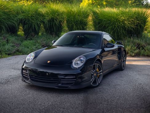 Used 2011 Porsche 911 Turbo S image 1