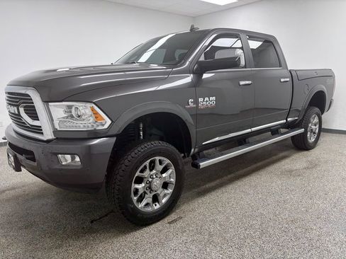 Used 2018 RAM 2500 Limited image 3