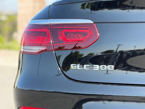 Used 2023 Mercedes-Benz GLC 300 4MATIC Coupe image 11