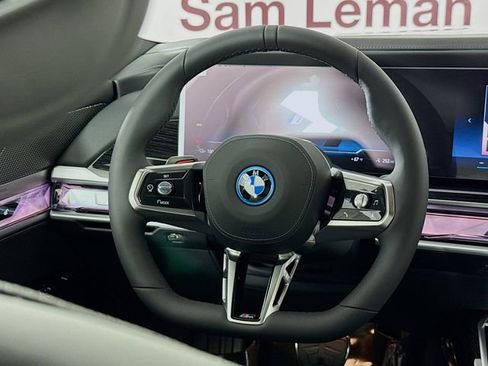 Used 2026 BMW i7 xDrive60 image 11