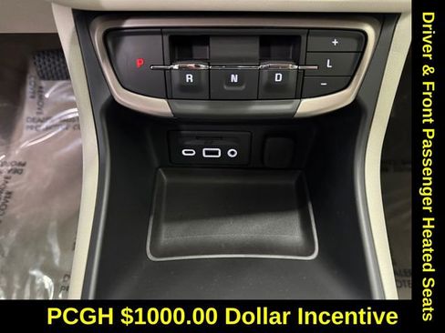 Used 2024 GMC Terrain Denali image 16